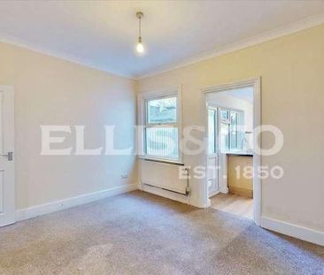 Orchard Road, Brentford, TW8 - Photo 3