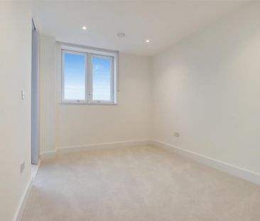 3 bedroom apartment to rent - Photo 4