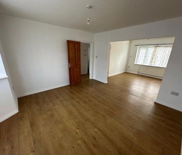 3 bedroom end of terrace house to rent - Photo 1