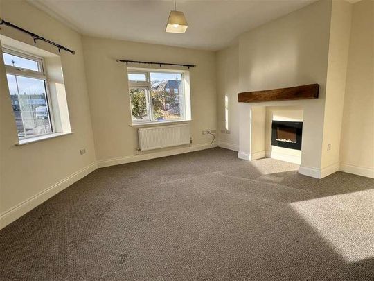 Dean Road, Scarborough, YO12 - Photo 1