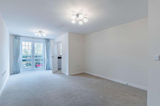 1 bedroom retirement property to rent - Photo 1