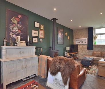 4 bedroom barn conversion to rent - Photo 3