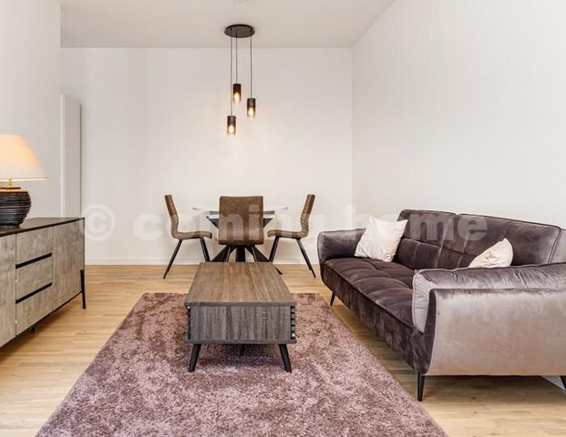 Modern Urban Style - Photo 1