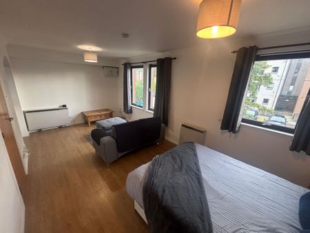 1 bedroom flat to rent - Photo 2