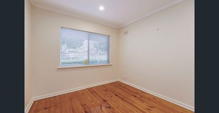 3 Bedroom Home in Great Location - Photo 3