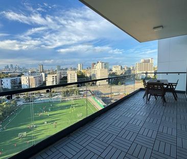 [Fully Furnished] North Facing, Beautiful ChiC Three Bedroom Apartm... - Photo 6