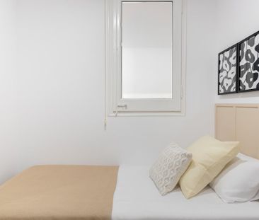 Carrer de Muntaner, Barcelona, Catalonia 08021 - Photo 3