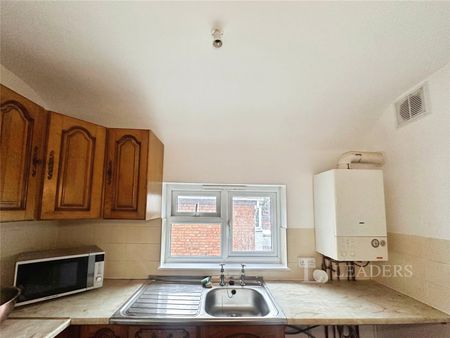 2 bedroom maisonette to rent Gospel Lane, Hall Green, Birmingham, West Midlands, B27 - Photo 5