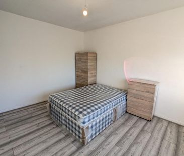 1 bedroom semi-detached house to rent - Photo 2