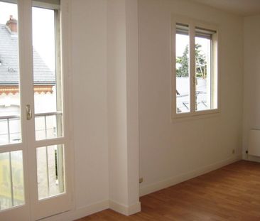 Location Appartement 1 pièce 26m² ORLEANS 45100 - Photo 5