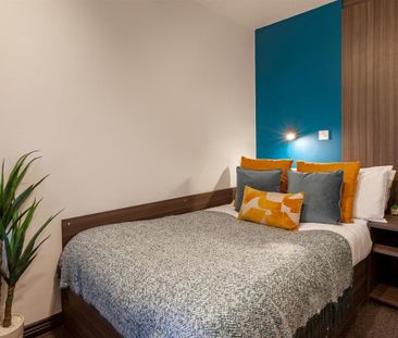 1 bedroom in a flat share to rent - Photo 6