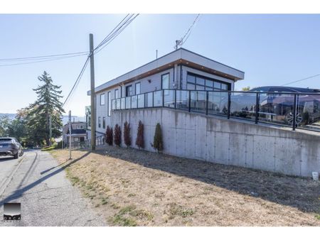 1105 Johnston Road, White Rock (Suite) - Photo 5