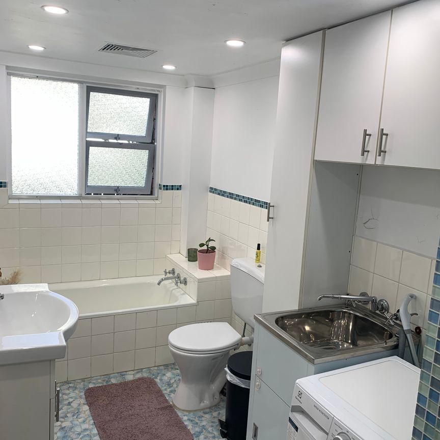 Crows Nest - Photo 1