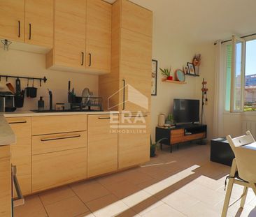 A vendre en exclusivité Appartement Marseille 2 pièces Traversant -... - Photo 6