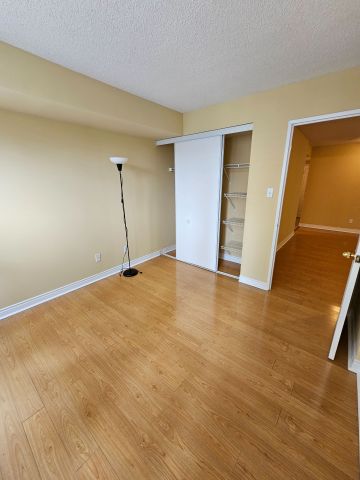 For Lease - 260 Doris Avenue Unit# 205, Toronto, Ontario - Photo 5