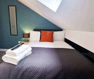 6 bedroom terraced house to rent - Photo 4
