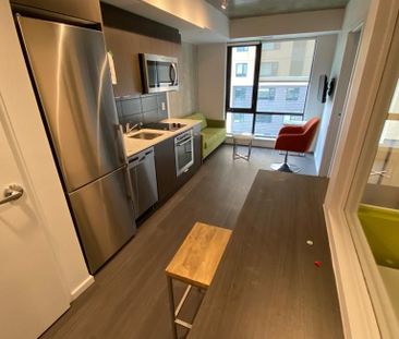 For Lease - 105 Champagne Avenue Unit# 707, Dows Lake - Civic Hospi... - Photo 3