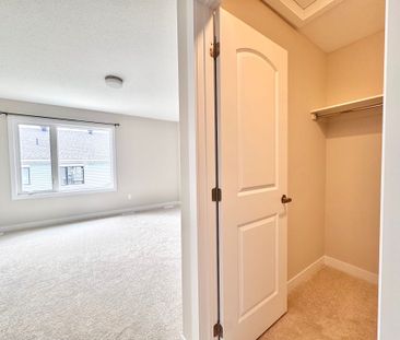 For Lease - 868 Andesite Terrace, Barrhaven, Ontario - Photo 4