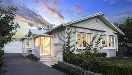 Three bedroom home - Photo 5