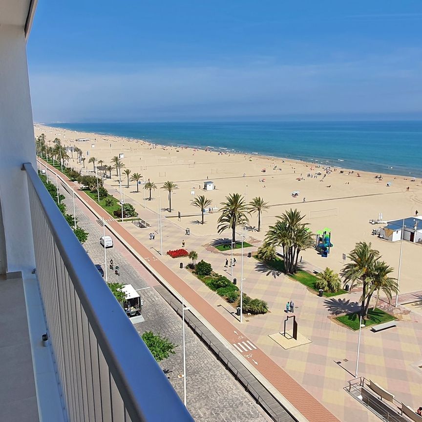 Apartamento de alquiler en Passeig Marítim de Neptú, Playa de Gandia - Photo 1