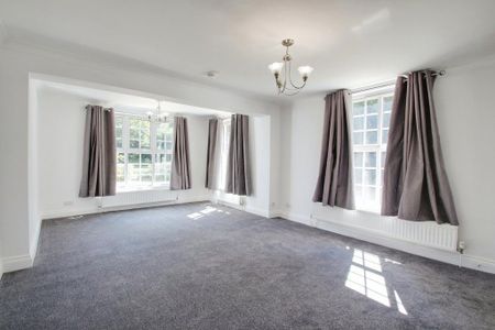 8 bedroom detached house to rent - Photo 4