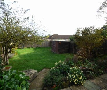 3 bedroom detached house to rent - Photo 2