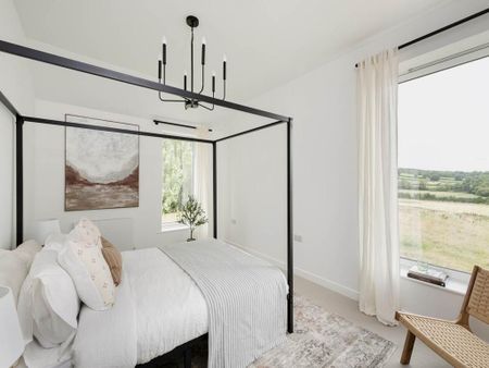 5 bedroom detached house to rent - Photo 3