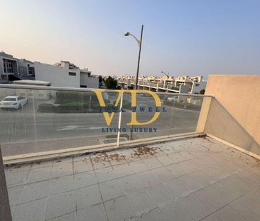 VACANT | 3 BEDROOMS | BACK TO BACK - Photo 3