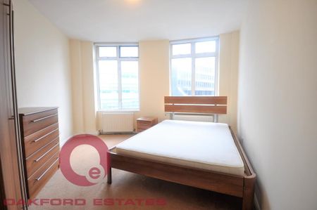 2 bedroom apartment to rent - Photo 3