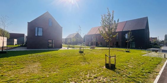 Huis te huur in Deerlijk voor € 1.150 met 3 slaapkamers - Photo 3