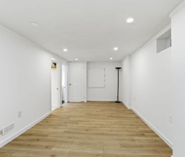 For Lease - 341 Rexford Drive, Hamilton, Ontario - Photo 1