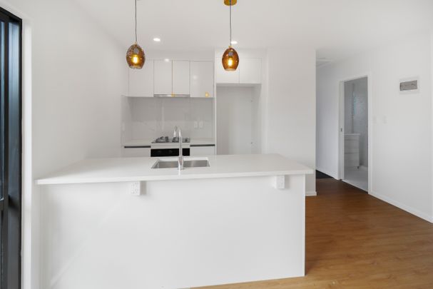 Two Bedroom Great Location! - Photo 1