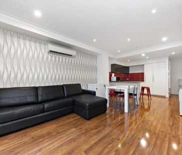 Stylish Fully Furnished One-Bedroom Apartment in the Heart of Adela... - Photo 5