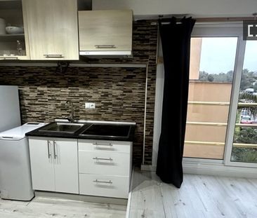 barcelona, Catalonia 08870 - Photo 2