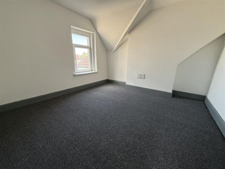 Corporation Road, Grangetown, Cardiff - Photo 5