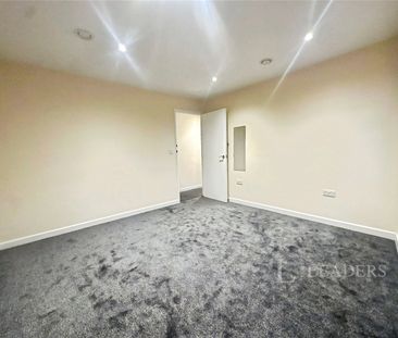 2 bedroom apartment to rent Shenfield Road, Brentwood, Essex, CM15 - Photo 4