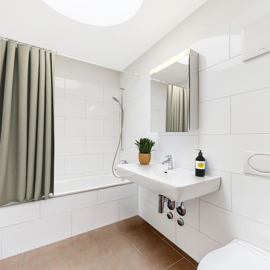 Traumwohnung mit grossem Balkon! - Foto 1