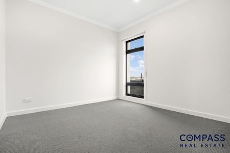 175 Callaway Street, Mambourin VIC 3024 - House For Rent | Domain - Photo 2