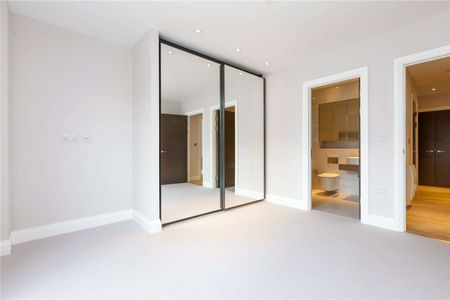 Contemporary two bedroom apartment in a modern development at the edge of The Pantiles - Photo 2