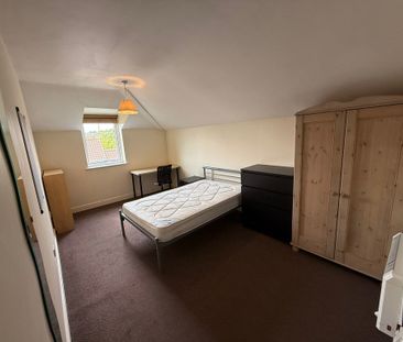 Lodge Farm Gardens, Haxby Road - P2139 - Photo 6