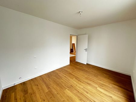 Location Appartement 3 pièces 67m² - Photo 5