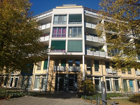 Gemütliche 2-Zimmer-Wohnung mit sonnigem Balkon und Einbauküche direkt an der TU Dresden! - Photo 2