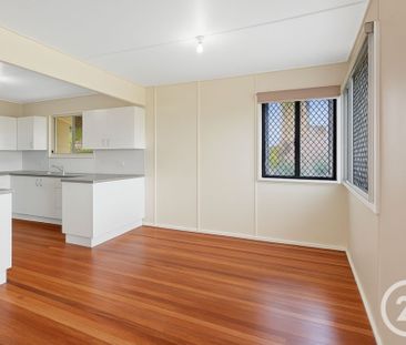 Charming Family Home - Photo 1