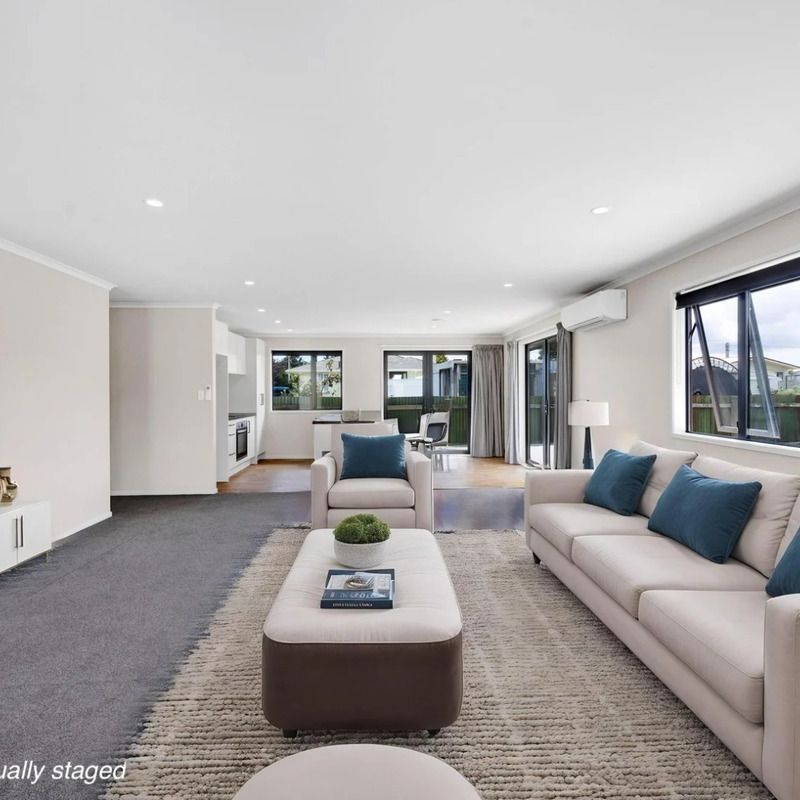 Modern and Low Maintenance - Photo 1