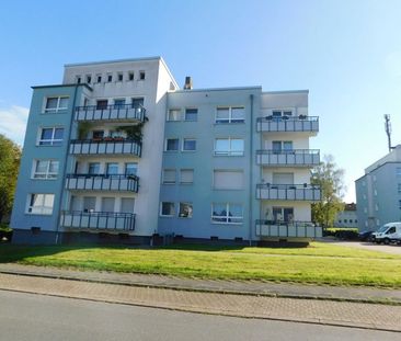 Achtung sofort einzugsbereite Wohnung mit großem Balkon! Ideal als ... - Photo 2