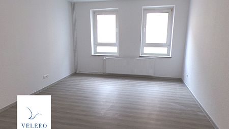 Sanierter Wohnraum für Ihre Familie! große 2 Zimmer im Erdgeschoss - Photo 3