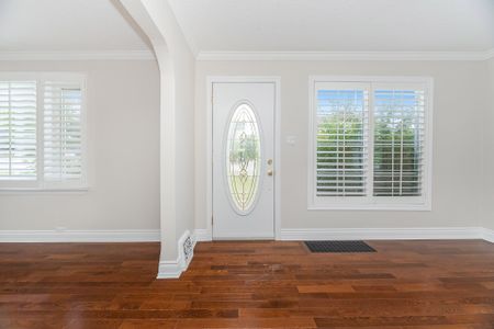 For Lease - 128 Eagle Street, Newmarket, Ontario - Photo 4