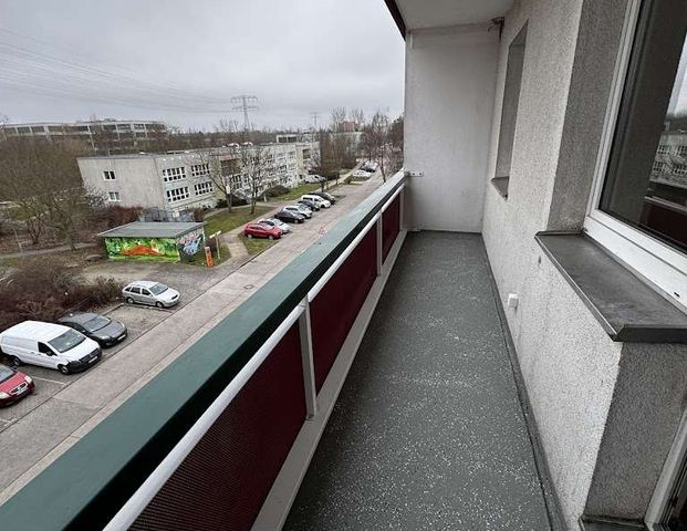 Singles aufgepasst - gem&uuml;tliche 1-Zimmer Wohnung in Hellersdorf - Photo 1