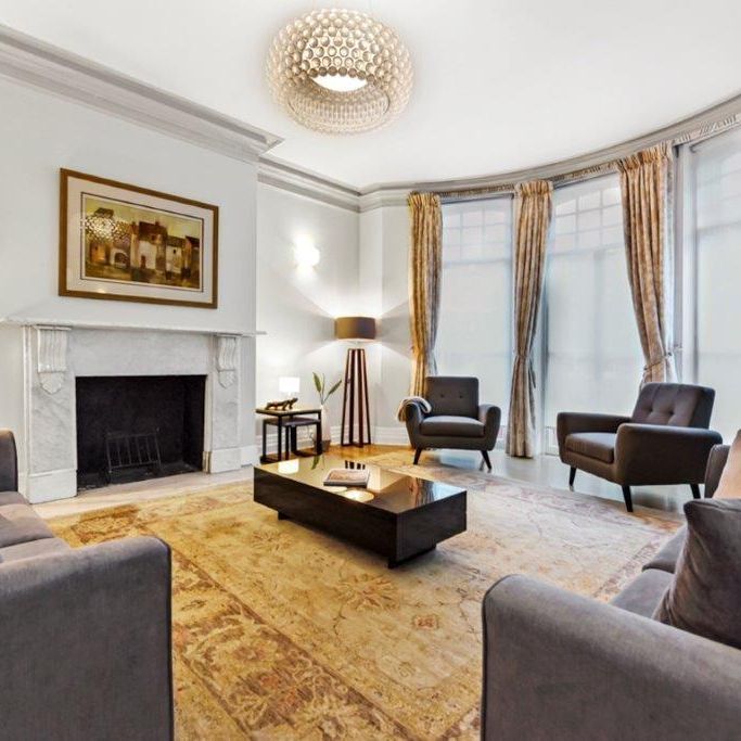 4 bedroom flat to rent - Photo 1