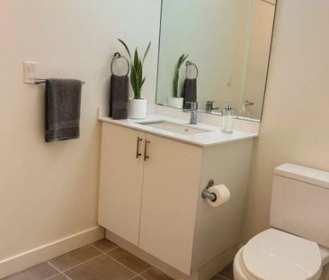 For Lease - 210 Sabina Drive Unit# 104, Oakville, Ontario - Photo 6